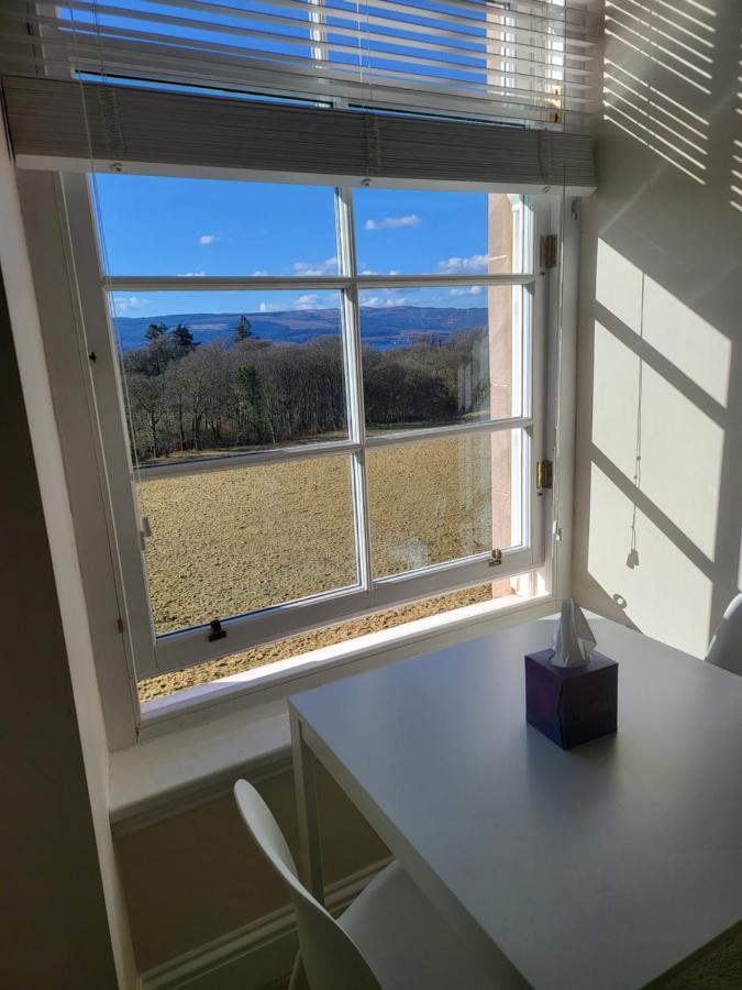 Langhouse Castle Bed And Breakfast Inverkip Exterior foto